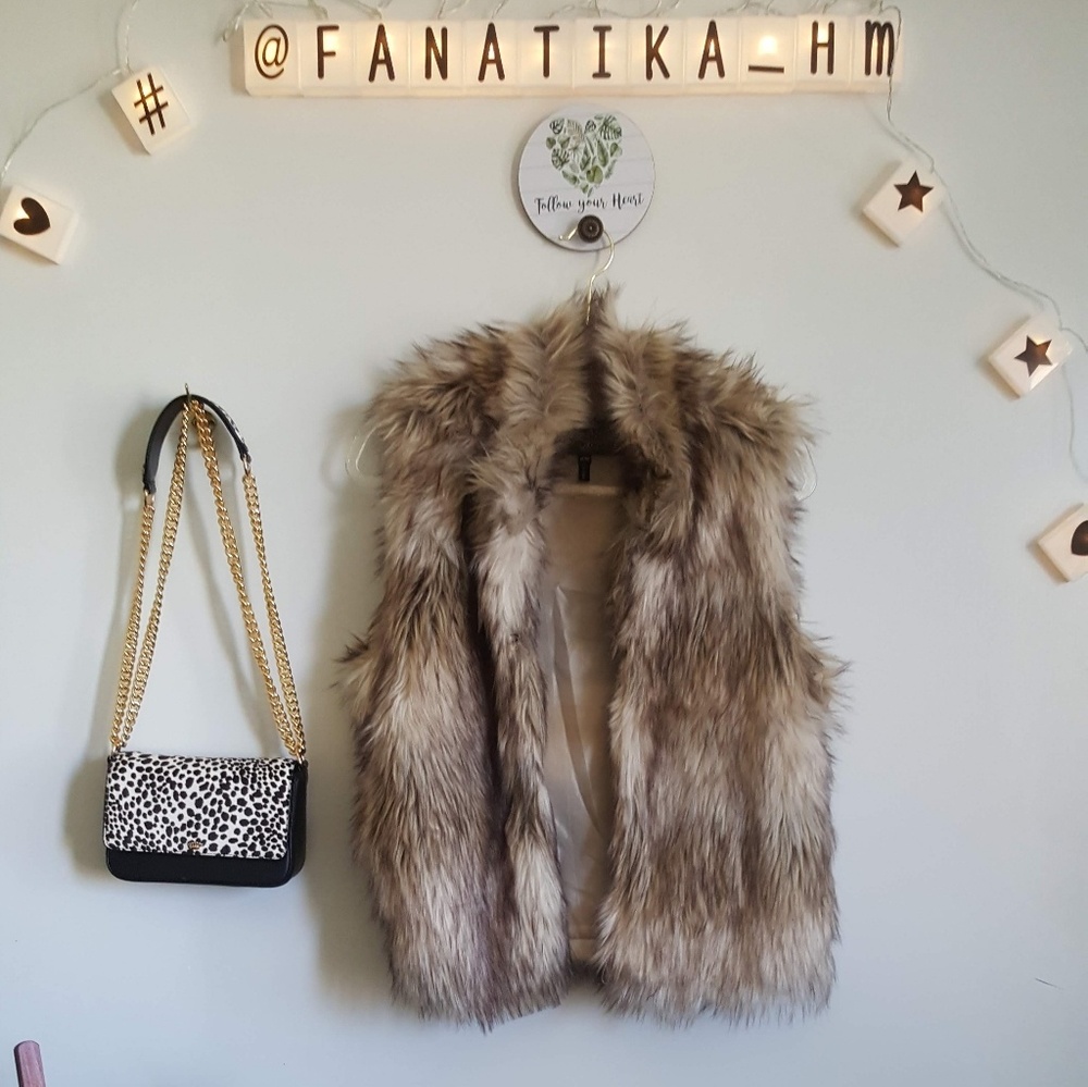 Faux Fur Vest in caramel brown